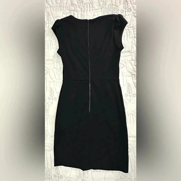NWT Tegan Size 6 Structured Jersey Cap Sleeve Perfect LBD - Picture 4 of 11